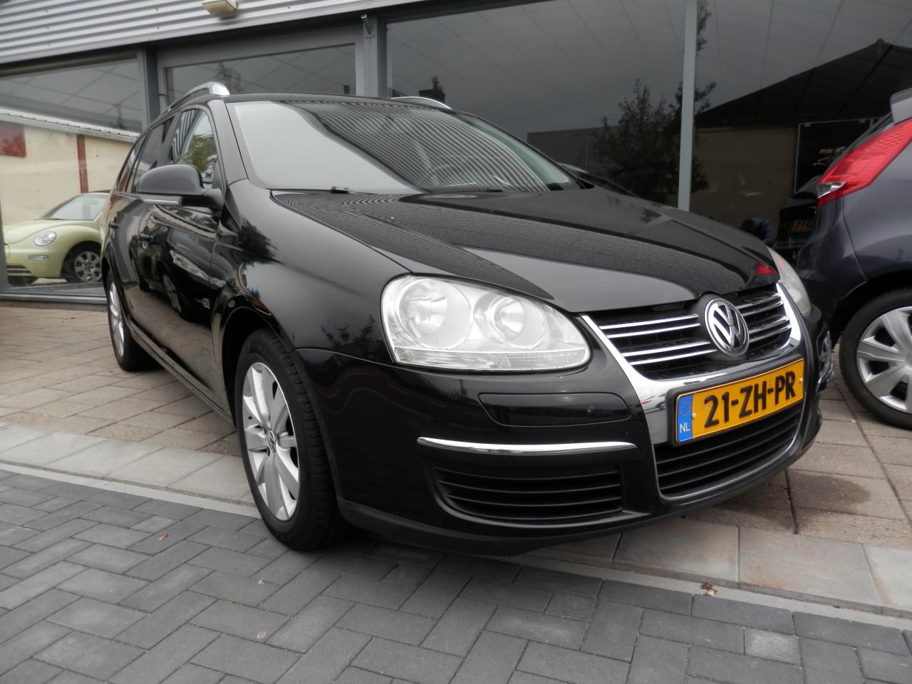 Auto Garant Biedt Aan: Volkswagen Golf Variant 1.4 TSI Trendline Business
