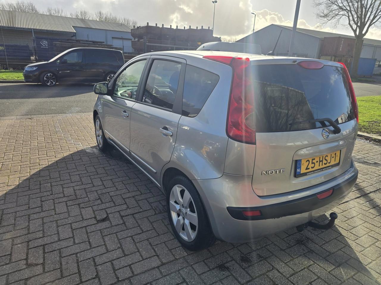 Nissan Note 1.6 Life –bj2009 -€3850