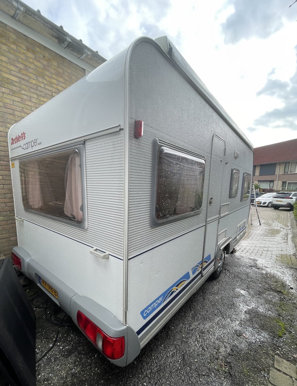 Dethleffs 460 | vast bed | voortent | evt. mover luifel