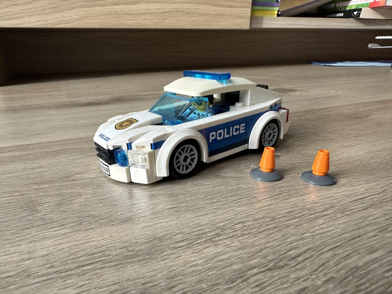 Lego City politiewagen 60239
