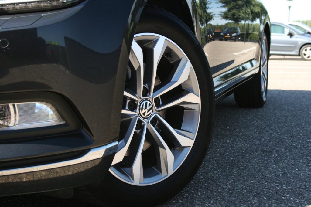 Volkswagen Passat variant 1.4 tsi act highline