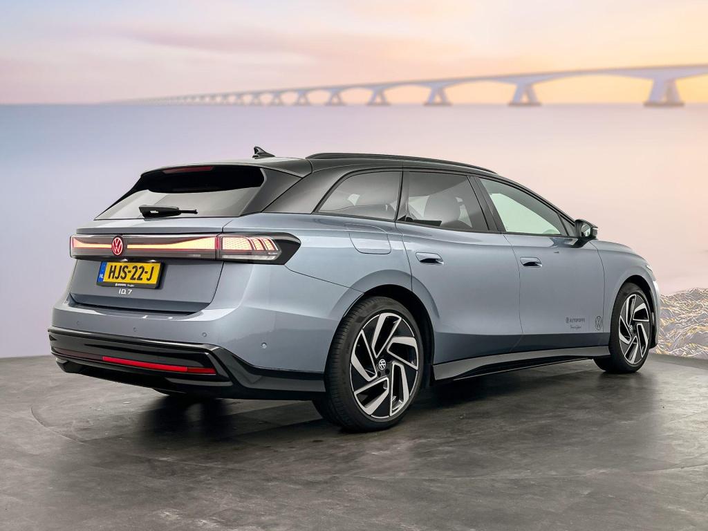 Volkswagen Id.7 tourer pro business 77 kwh black style pakket
