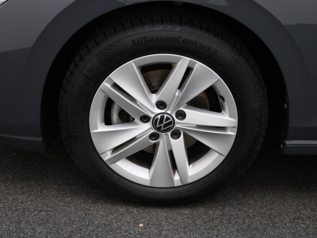 Volkswagen Golf variant 1.0 tsi life | lmv | parkeer sensoren | virtual coc