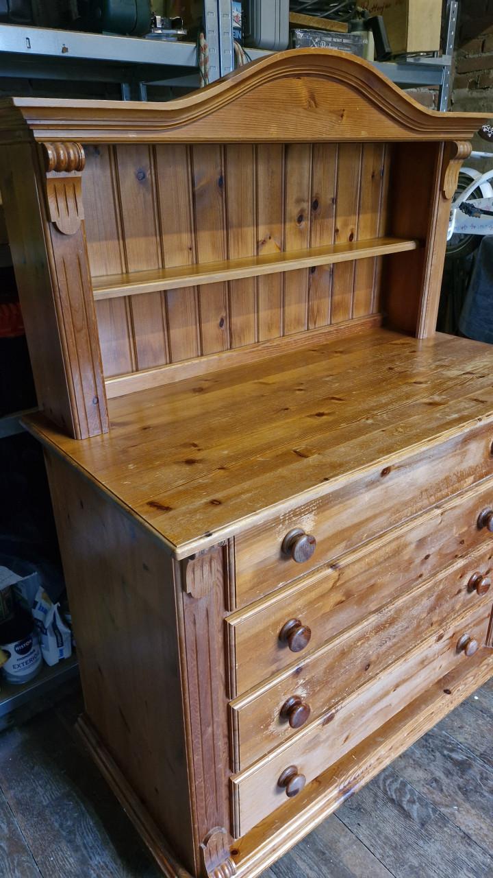 Commode/ ladekastje van grenenhout