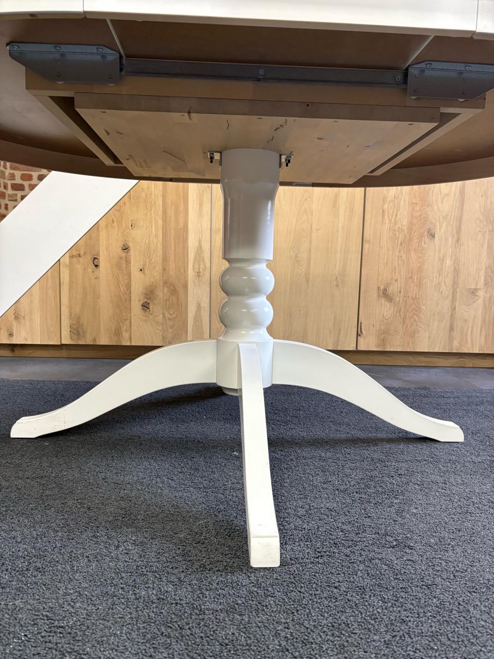 Uitschuifbare eettafel wit