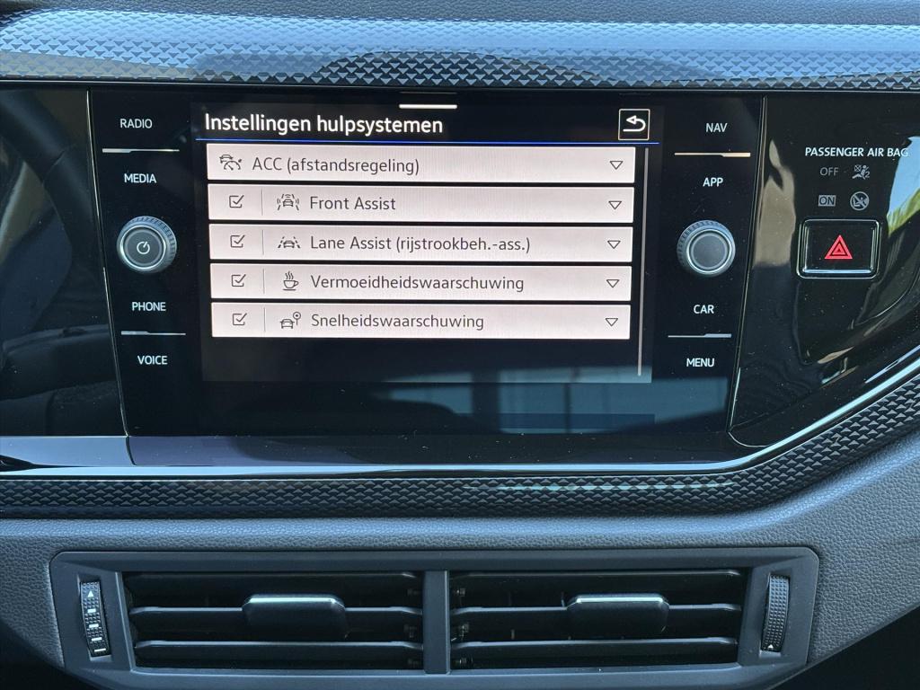 Volkswagen Polo 1.0 tsi 95pk life edition|navi| carplay|privacy glass| rijk