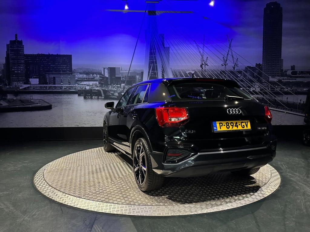Audi Q2 35 tfsi business edition *navi*led*leer*trekhaak*