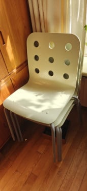 Drie eetkamer stoelen