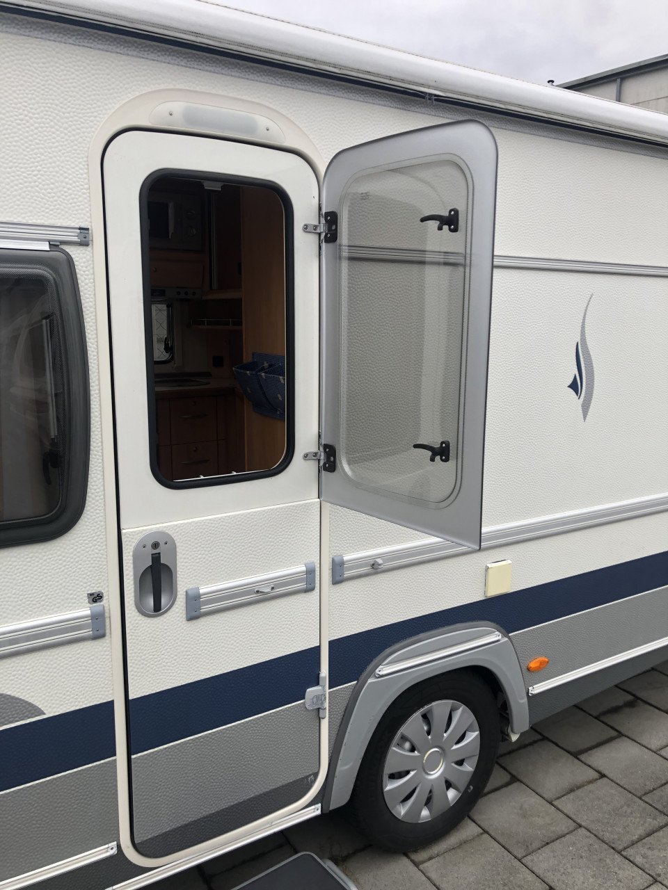 FENDT 470 TFB caravan te koop ( binnenslaper + mover)