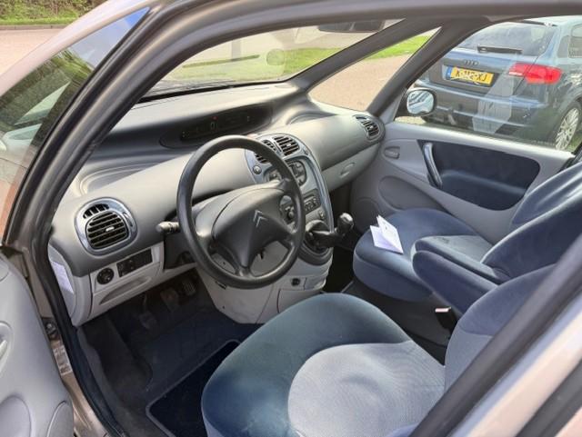 Citroen Xsara Picasso 1.6i différence
