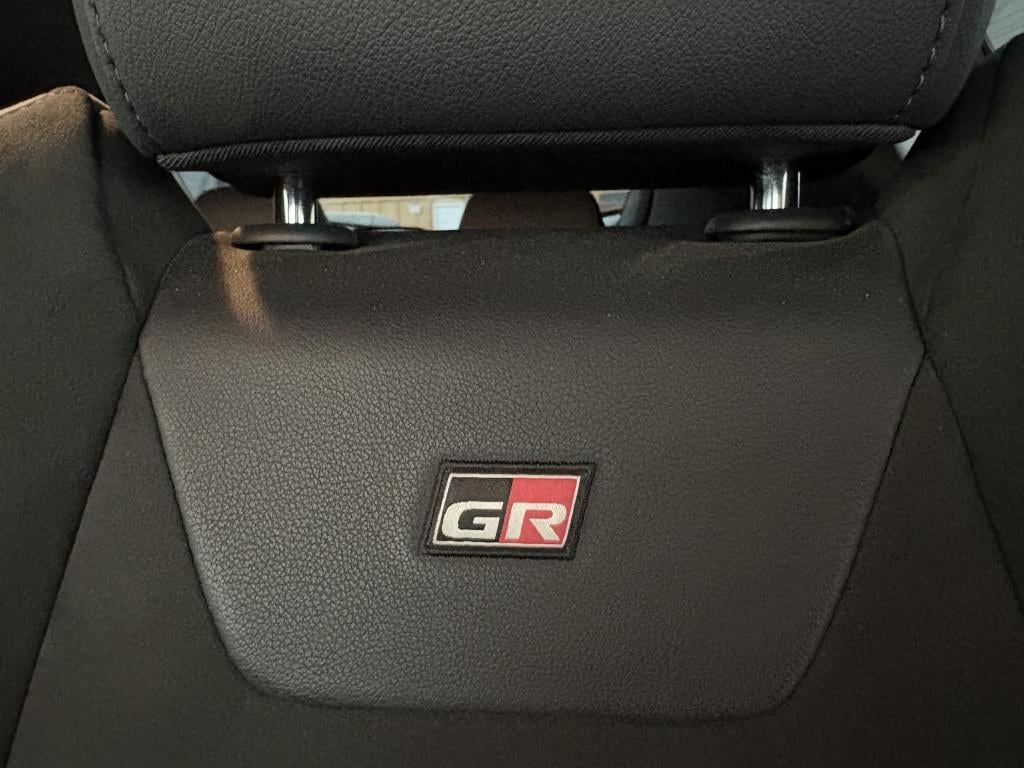 Toyota C-hr 2.0 hybrid gr-sport