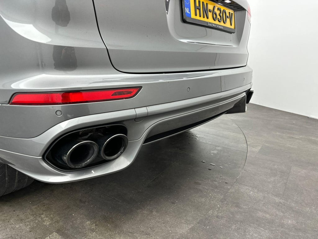 Porsche Cayenne 3.0 s e-hybrid panorama bose luchtvering trekhaak