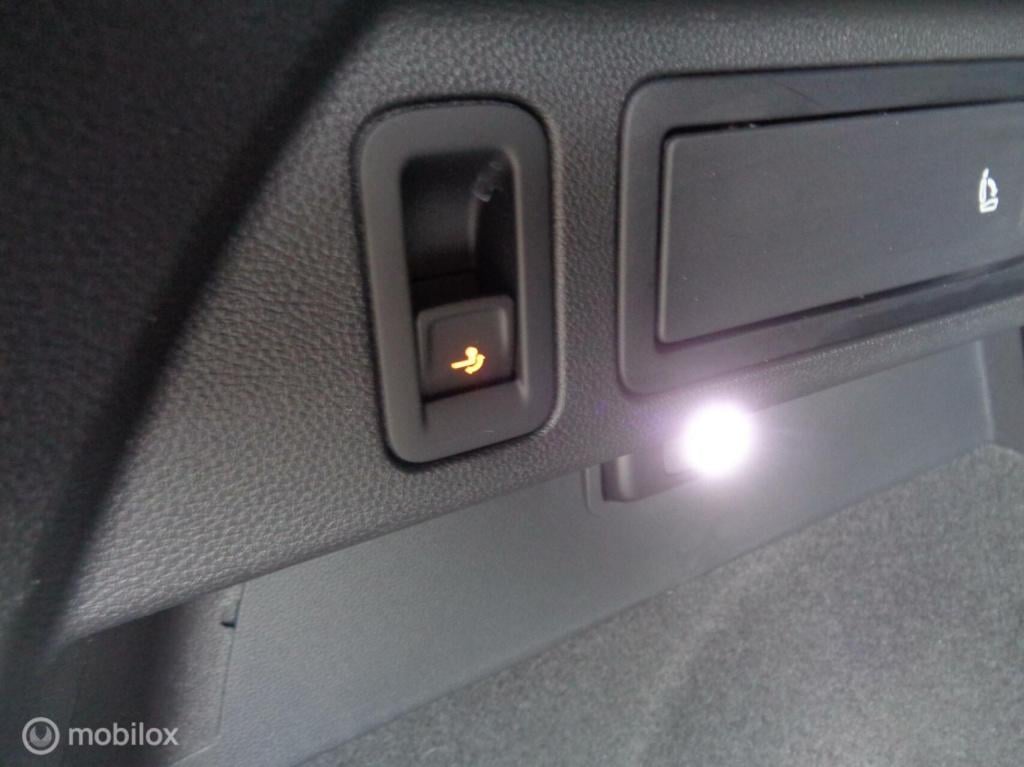 Volkswagen Tiguan 1.5 tsi elegance/airco/navi/pano/virtual/leer/memory/stoe