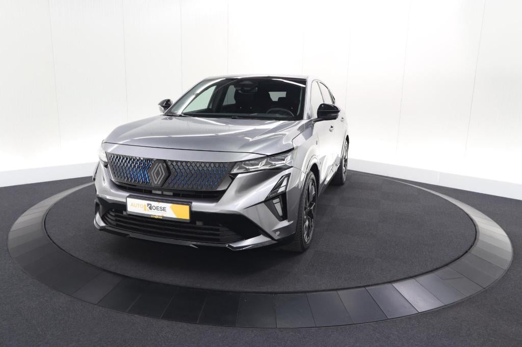 Renault Rafale 1.2 e-tech 4x4 plug-in hybrid 300 atelier alpine | panoramad