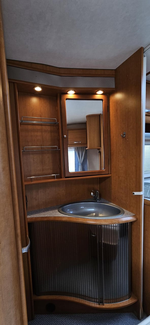 Mooie LMC caravan, 2e eigenaar