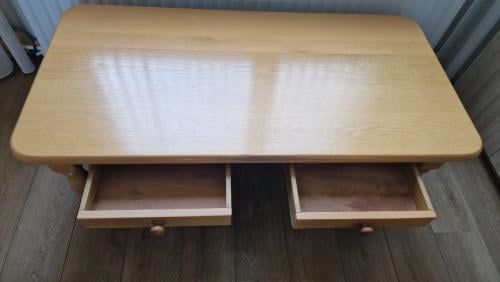 Salontafel blank eiken met 2 lades