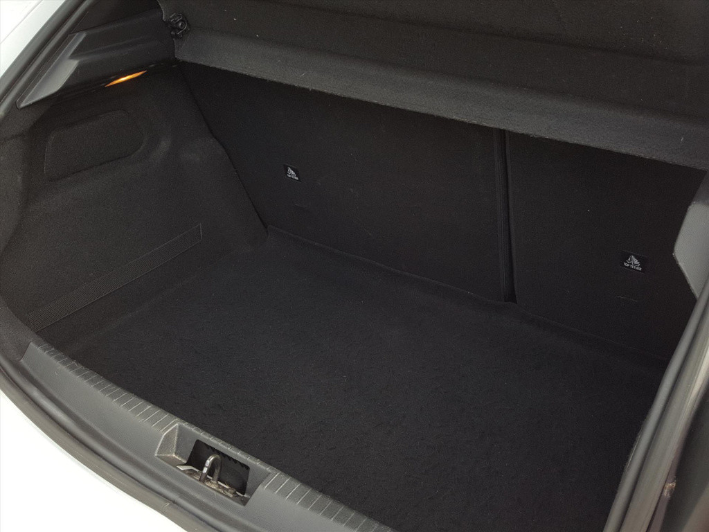 Peugeot 208 1.2 puretech 75pk active navigatie | airco | cruise control | a