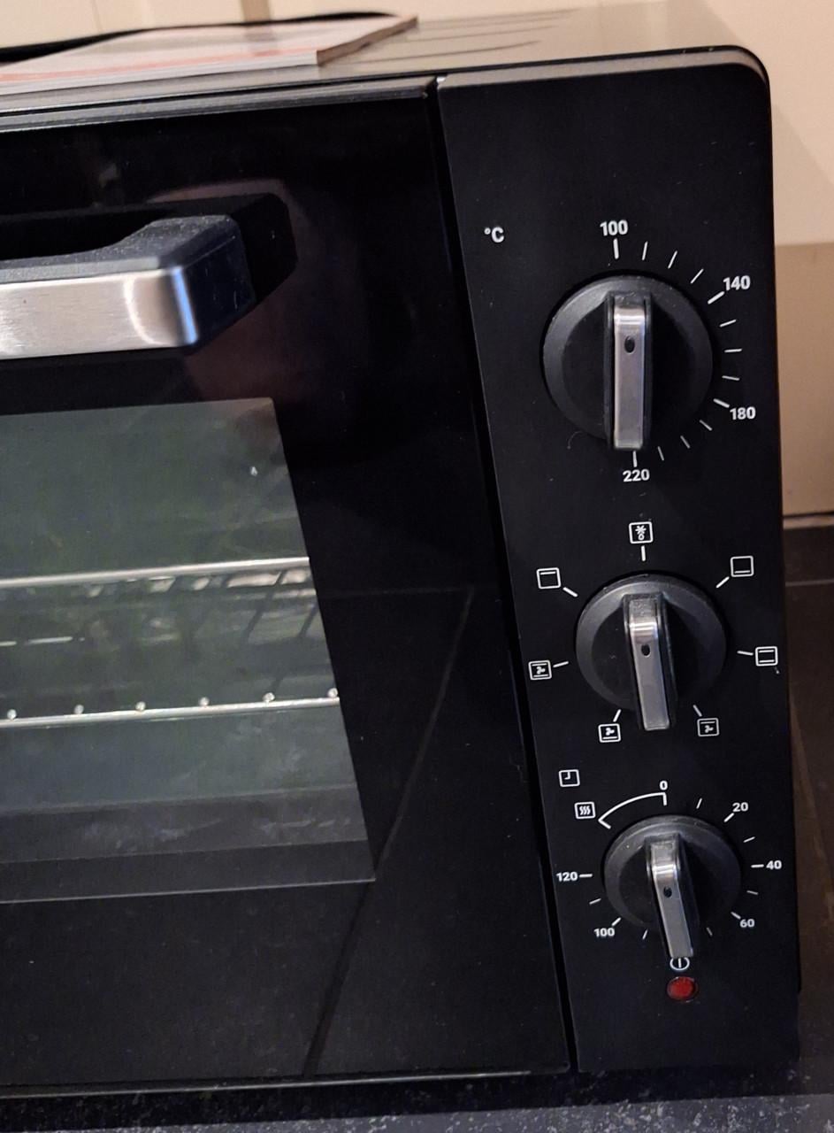 Oven