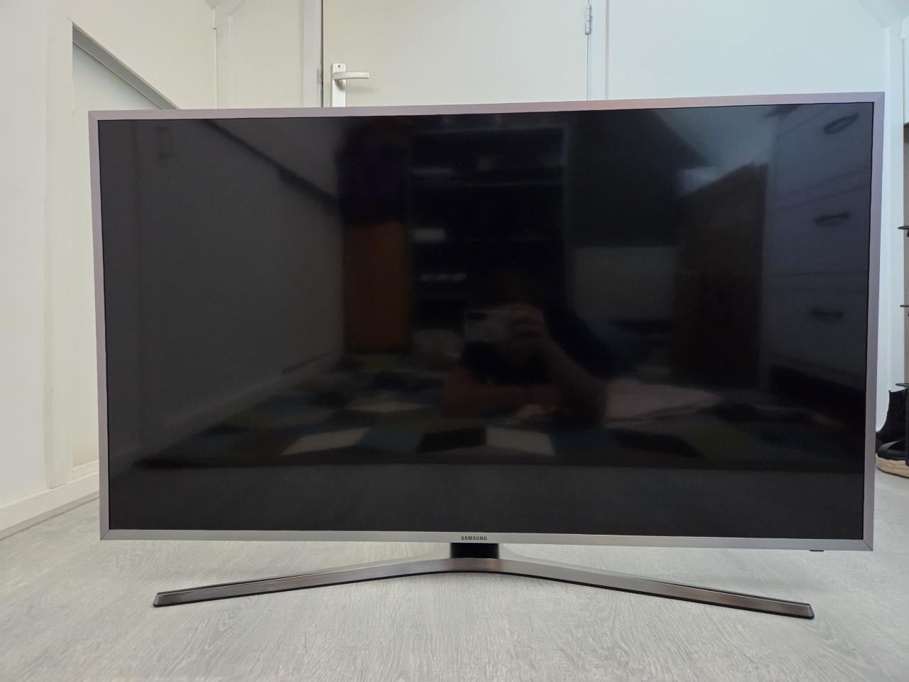 Samsung UE40MU6450 - 40" 4K UHD Smart TV