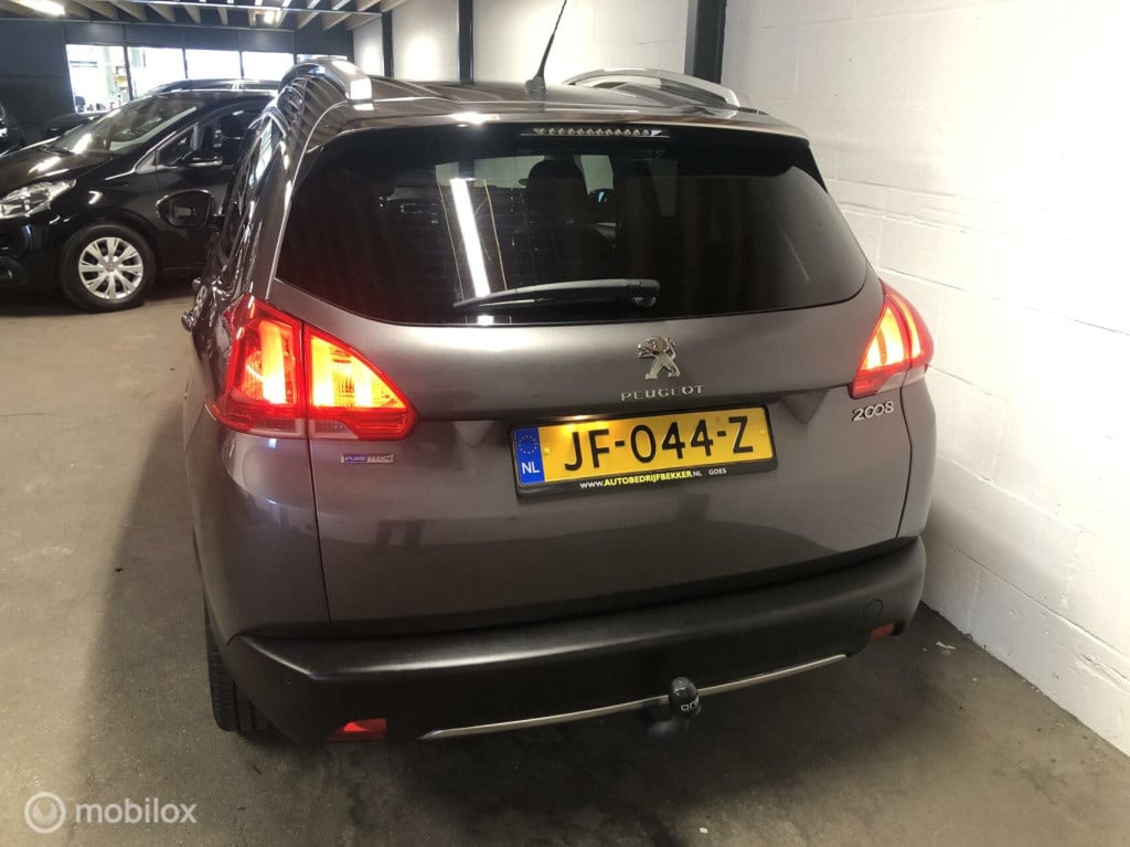 Peugeot 2008 1.2 puretech allure