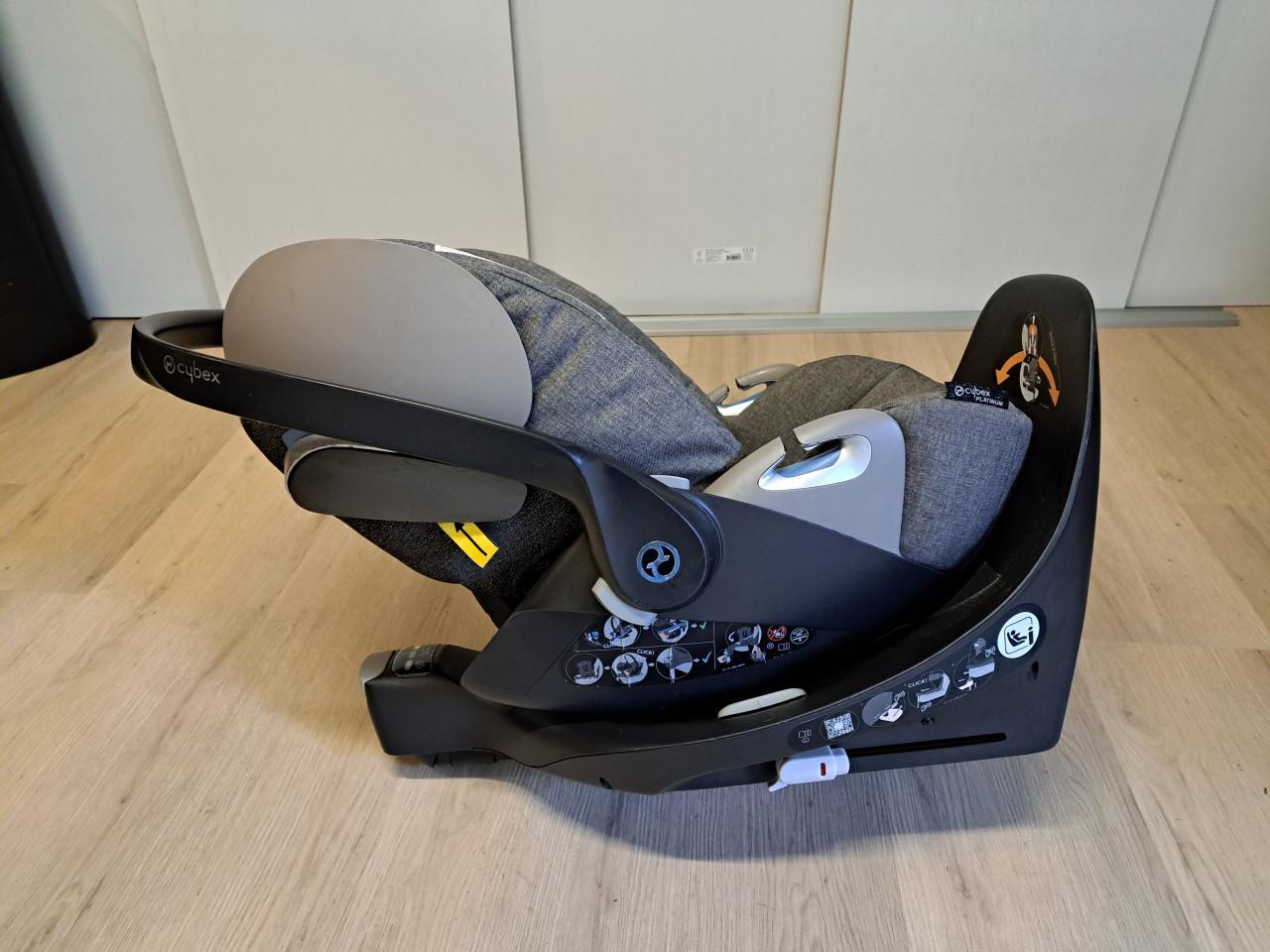 Draaibare autostoel: CYBEX Z i-Size 'MaxiCosi' met ISOFIX base