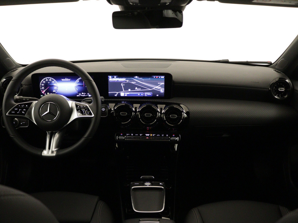 Mercedes-Benz A-Klasse 250 e star edition | dodehoekassistent | parkeerpakk