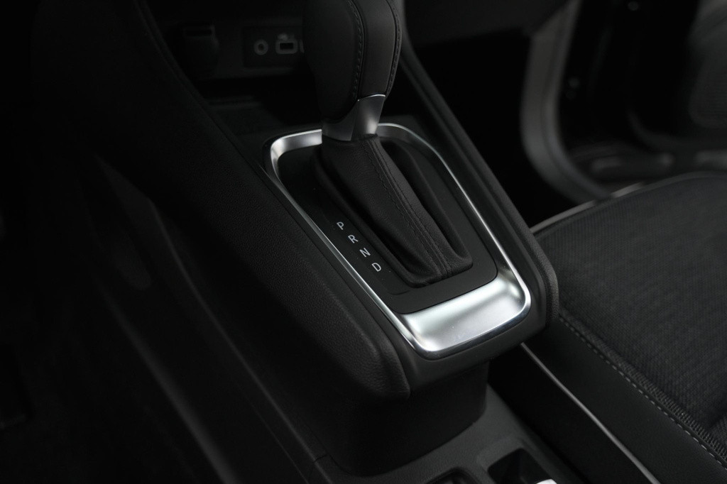 Renault Captur mild hybrid 140 edc techno | pack winter | camera | navigati