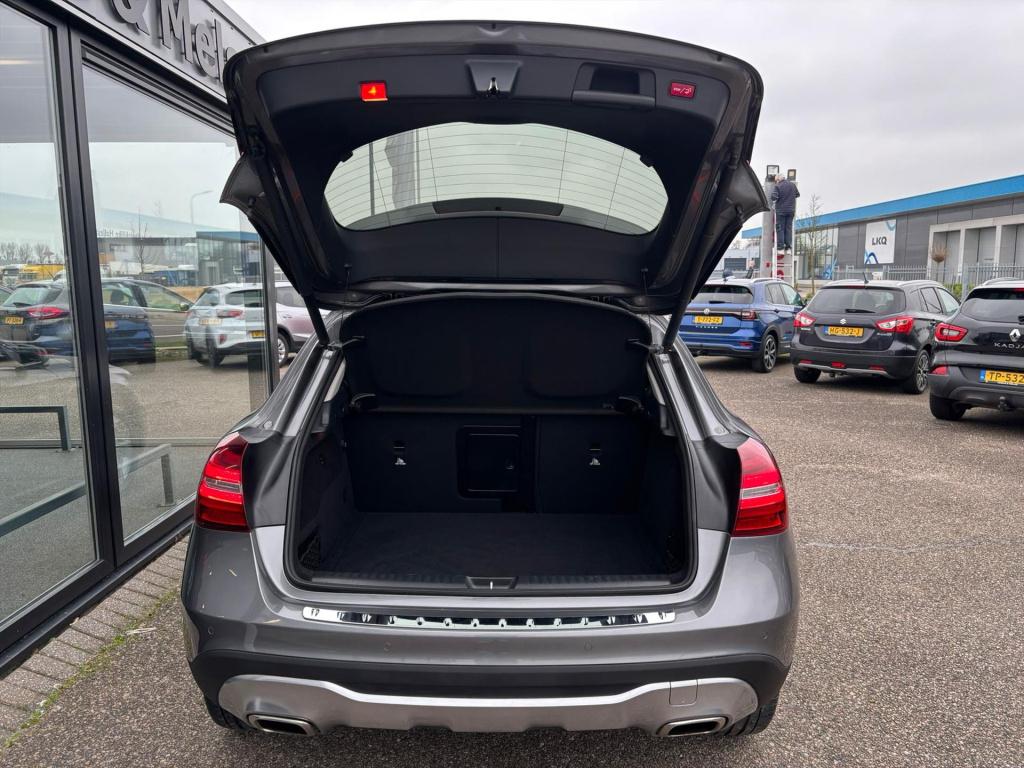 Mercedes-Benz Gla-klasse 180 122pk business solution, cruise control, elekt
