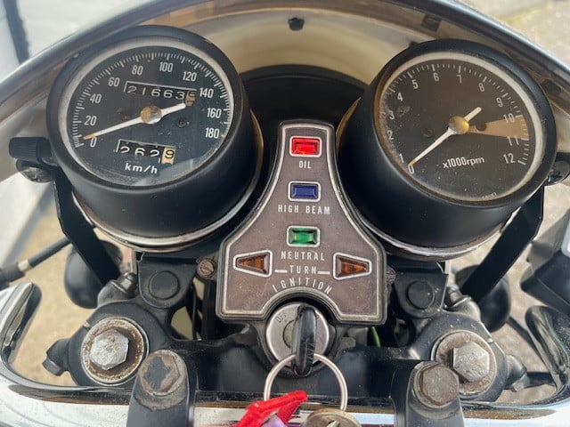 Pracht Honda cb400F caferacer met Blauw kenteken
