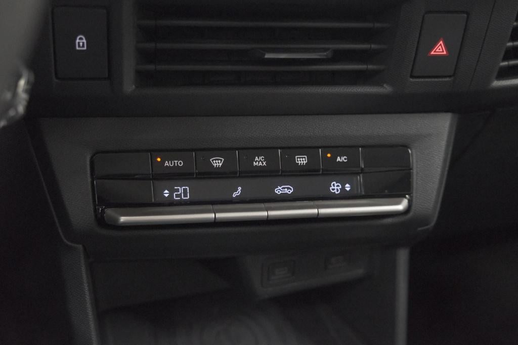 Opel Frontera turbo hybrid 145 gs | 7 zitplaatsen | navigatie | dodehoekdet