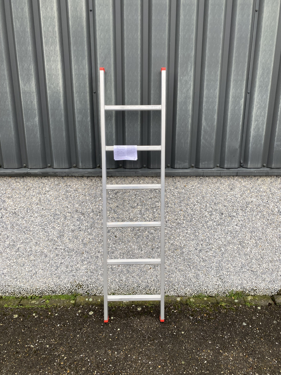 Ladder 6 sporten zwart gecoat NIEUW