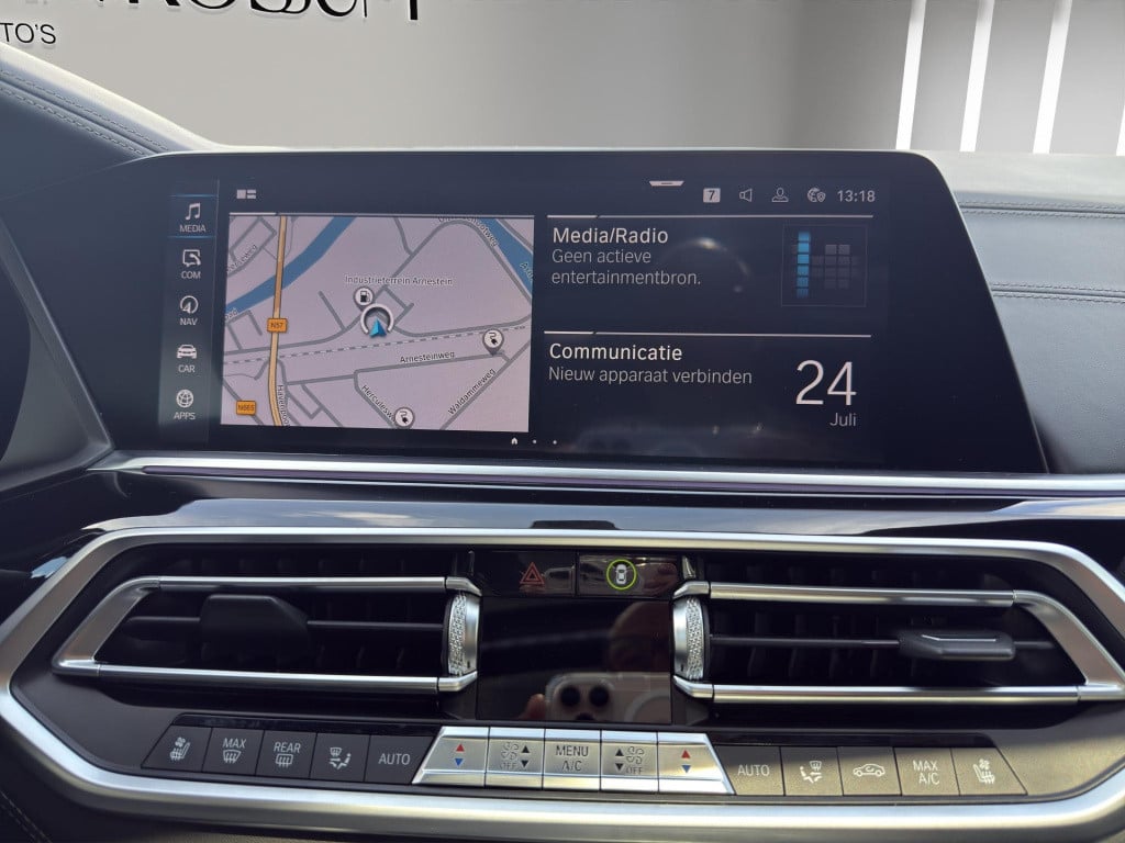 BMW X5 xdrive45e (210kw) pano| laser | massage | koeling | sky lounge