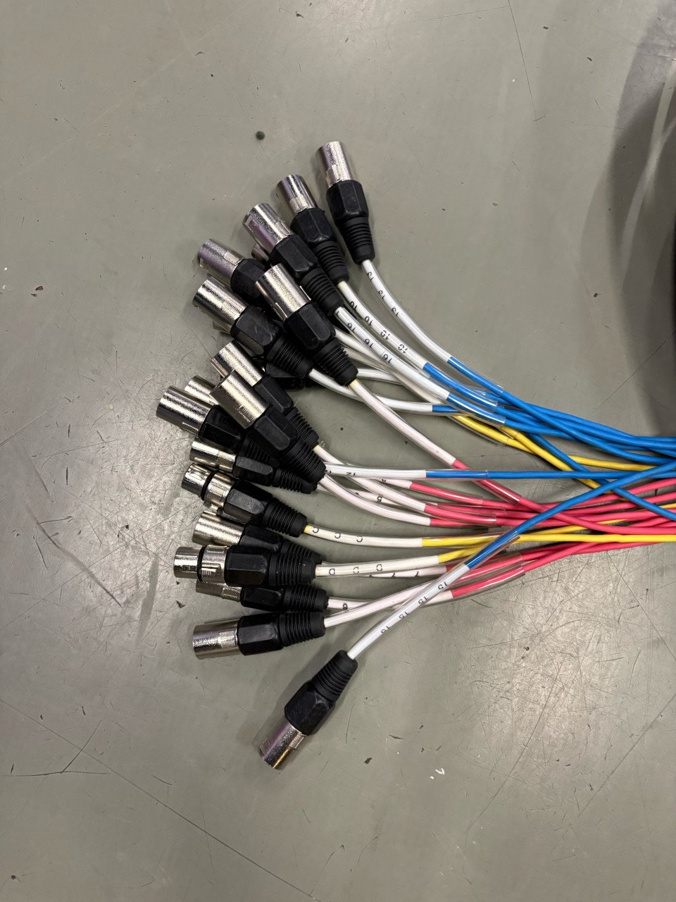 Mulitkabel xlr 16 in 4 out