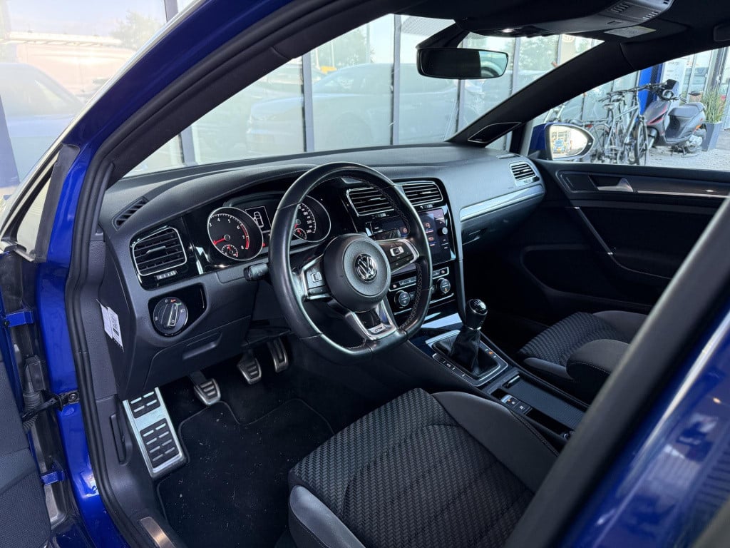 Volkswagen Golf 1.5 tsi highline business r 17'' lmv | 2x r-line | adaptief