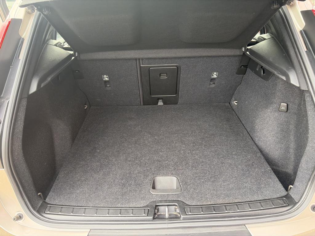 Volvo XC40 1.5 t4 plug-in hybrid plus bright | leer | trekhaak