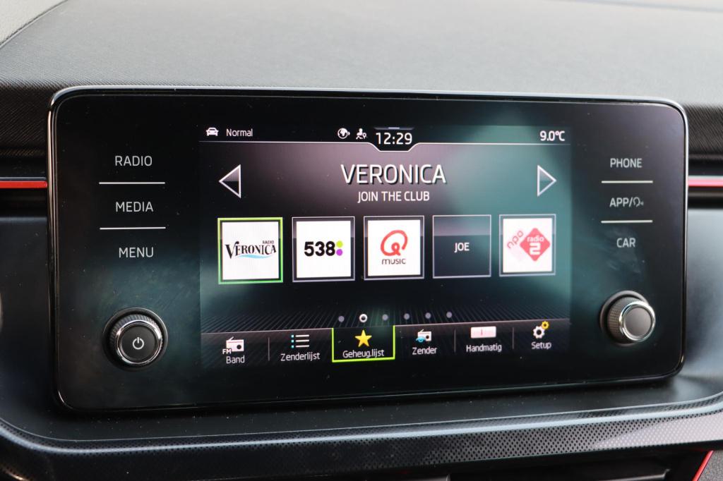 Skoda Scala 1.0 tsi sport business 115pk dsg7