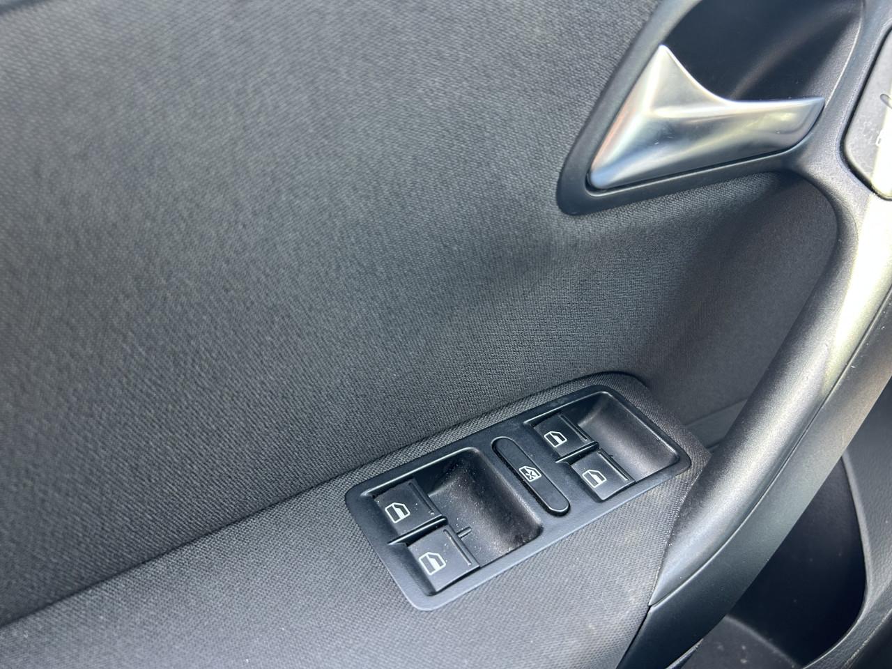 Volkswagen Polo 1.4-16V R-LINE|APK|CARPLAY|AIRCO|ISO-FIX|