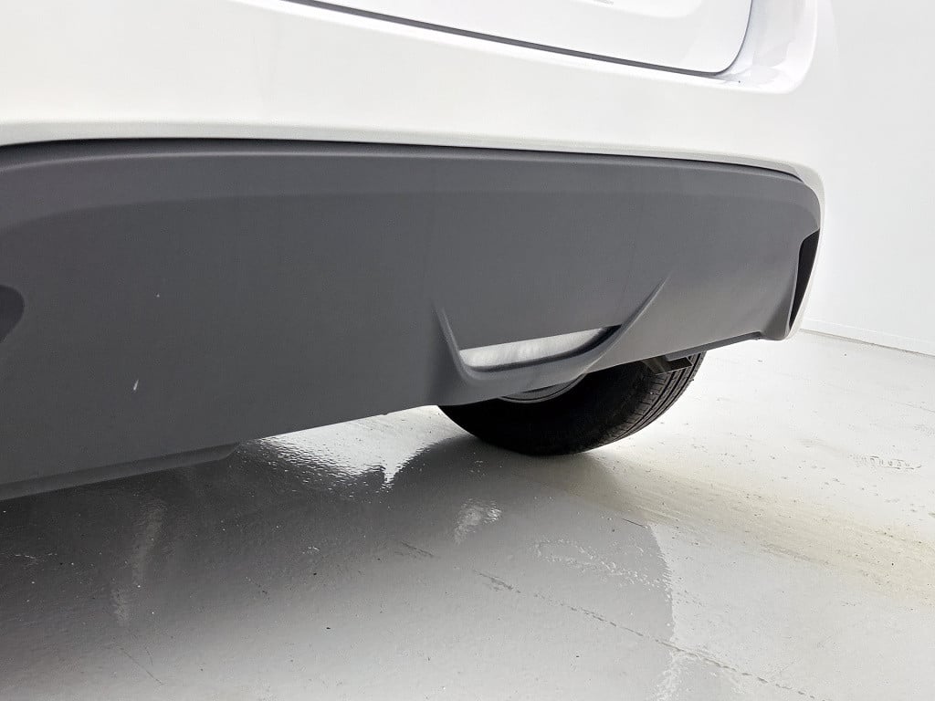 Mazda 2 Hybrid 1.5 centre-line
