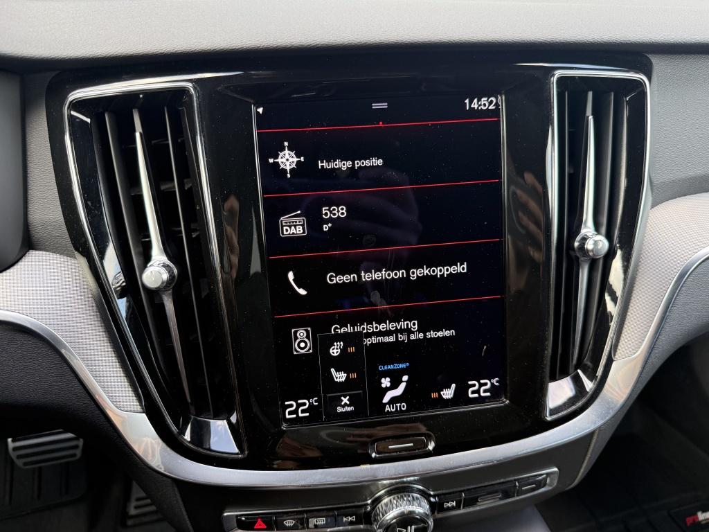 Volvo V60 t6 398pk recharge long ultra dark| pano| 360camera| head-up| awd