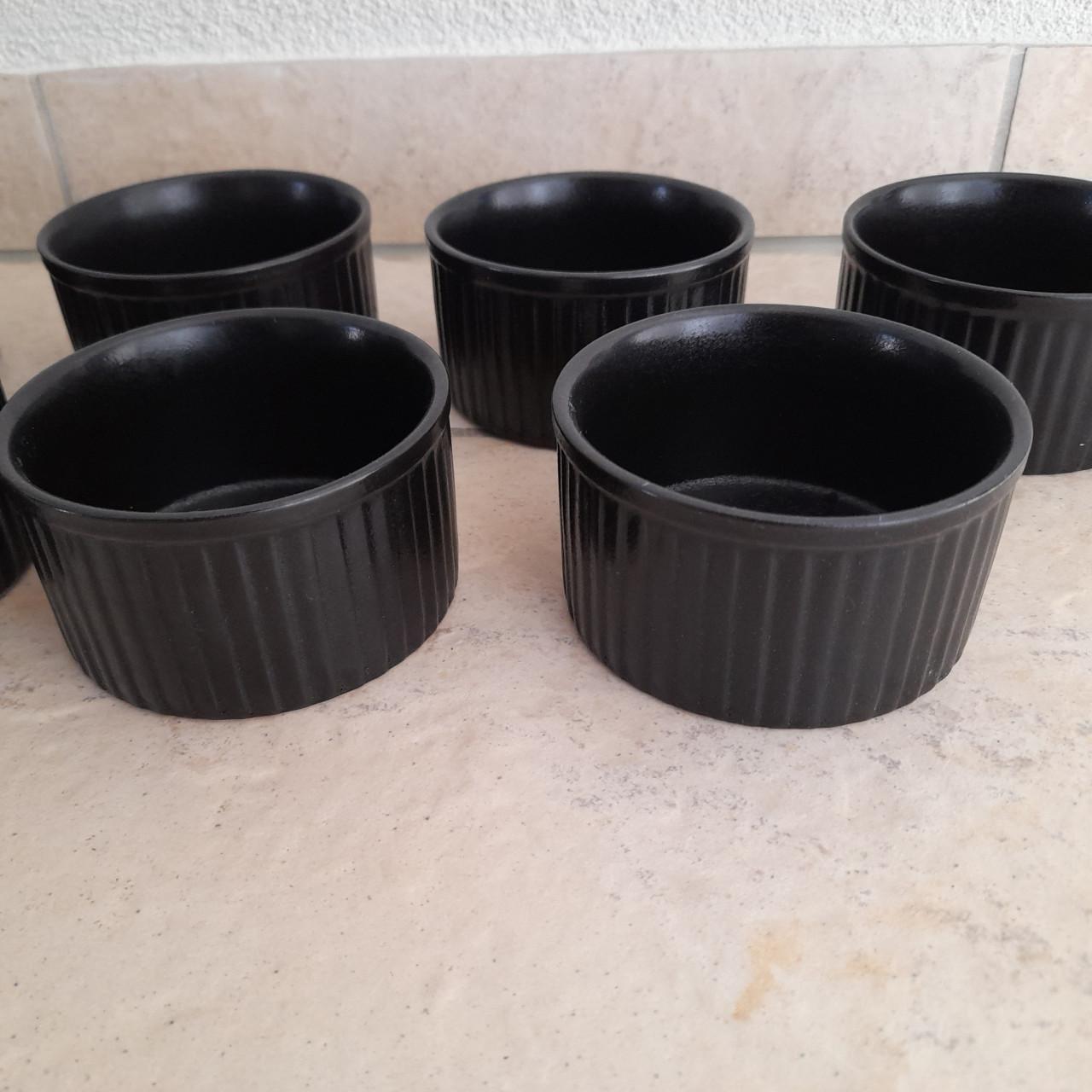 9 x creme brulee schaaltjes ( z.g.a.n.)  9 cm doorsnede en 5 cm hoog