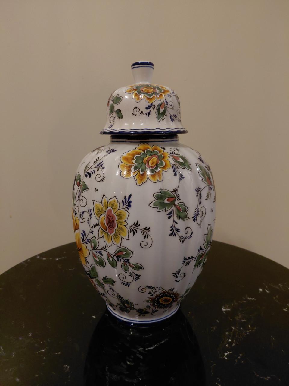 F.G. Ceramische Artistische dekselvaas