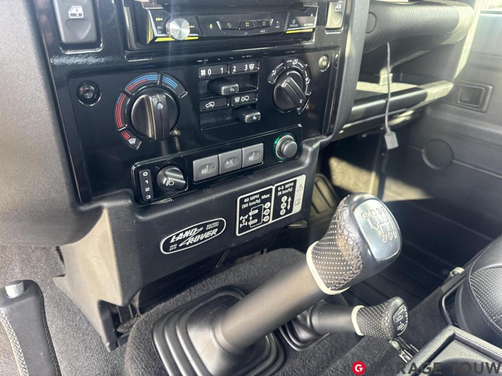 Land Rover Defender 2.2 d sw 90" adventure+ limited edition