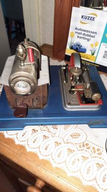 2x stoom miniaturen