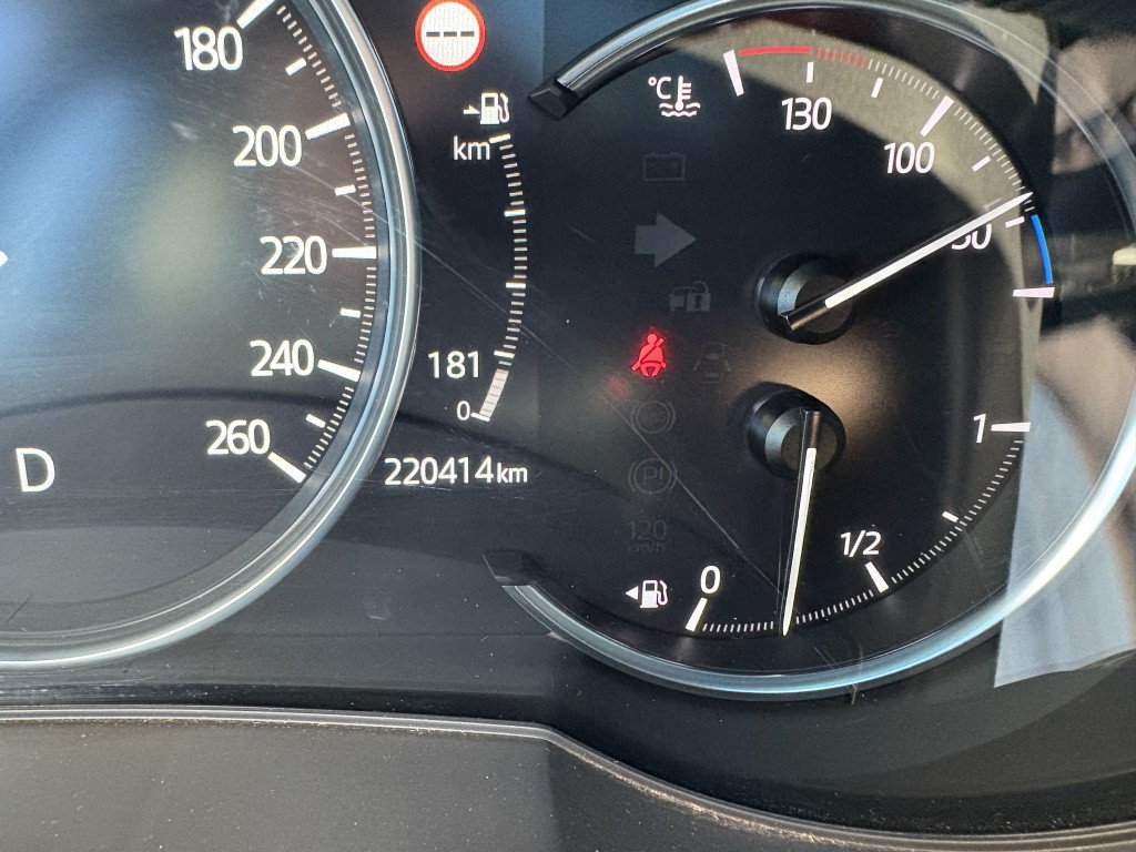 Mazda 6 sportbreak 2.0 s.a.-g luxury aut. sunroof trh. luxe!