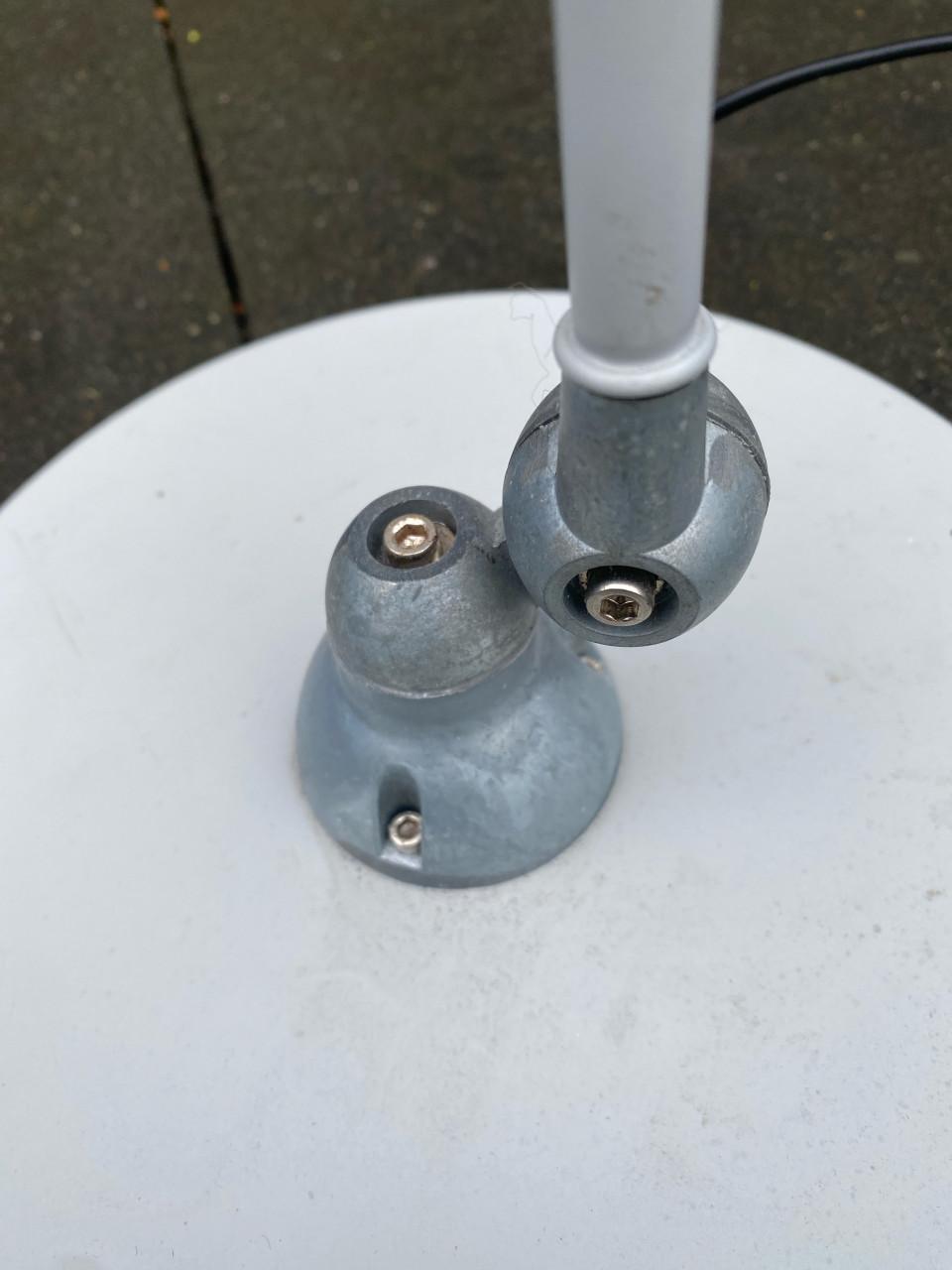 Staande industiele lamp.