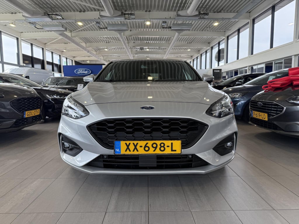 Ford Focus 1.0 ecoboost st line business 18'' | matrix led | acc | lane ass