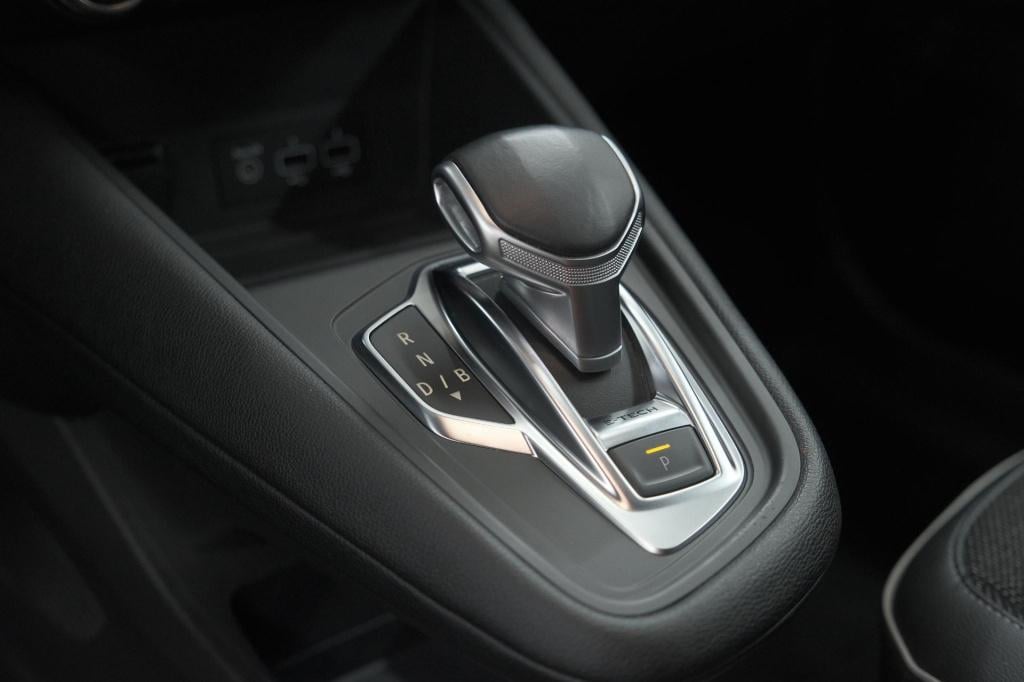 Renault Captur 1.6 e-tech plug-in hybrid 160 techno | dodehoekdetectie | ad