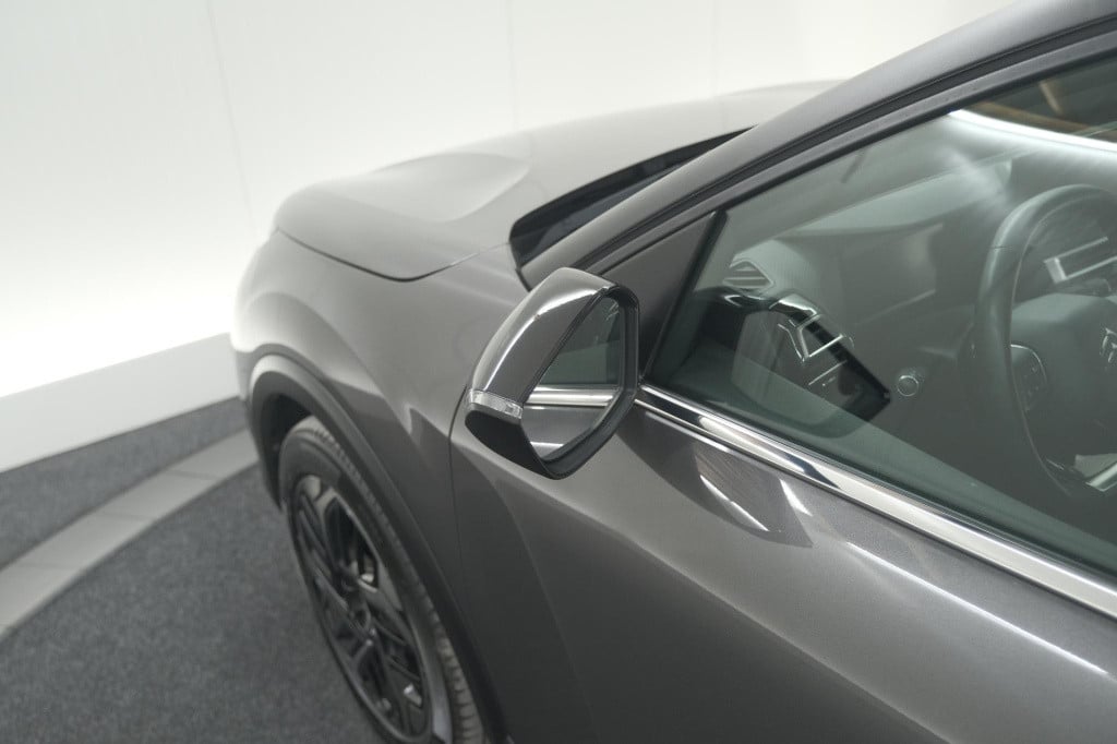 Citroen C4 puretech 130 eat8 shine | camera | dodehoekdetectie | head-up di