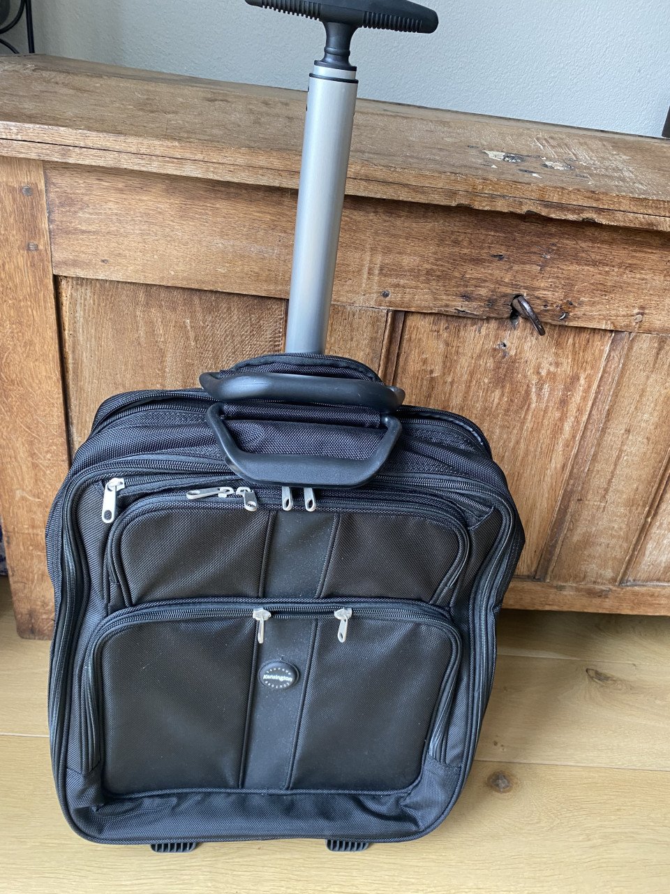 Te koop: Trolley voor laptop
