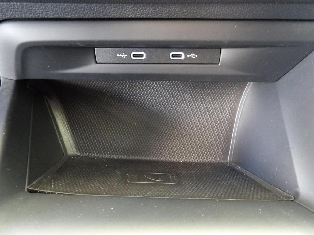 Volkswagen Golf 1.5 tsi 130pk life business